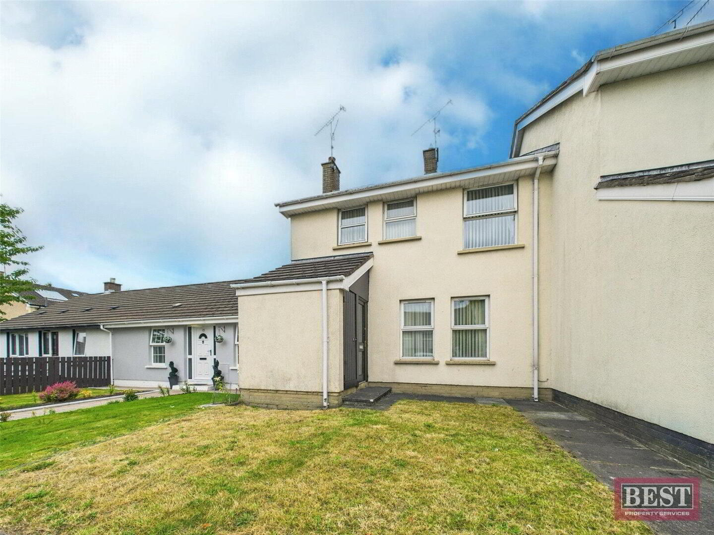 14 Lisbane Park 1 of 16