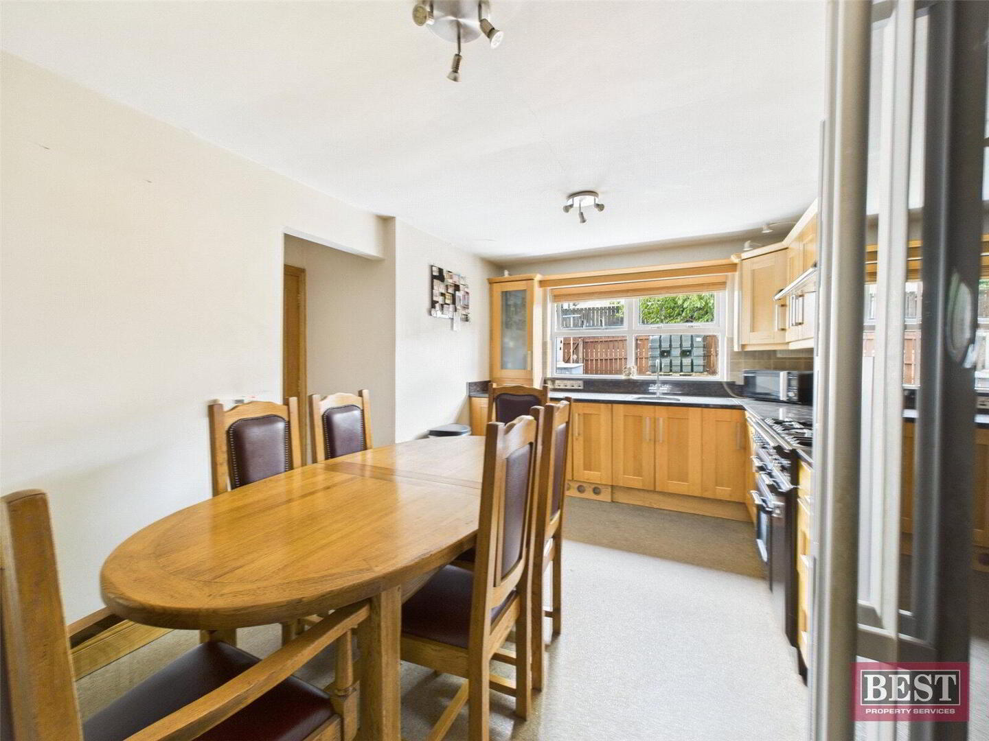 14 Lisbane Park 7 of 16