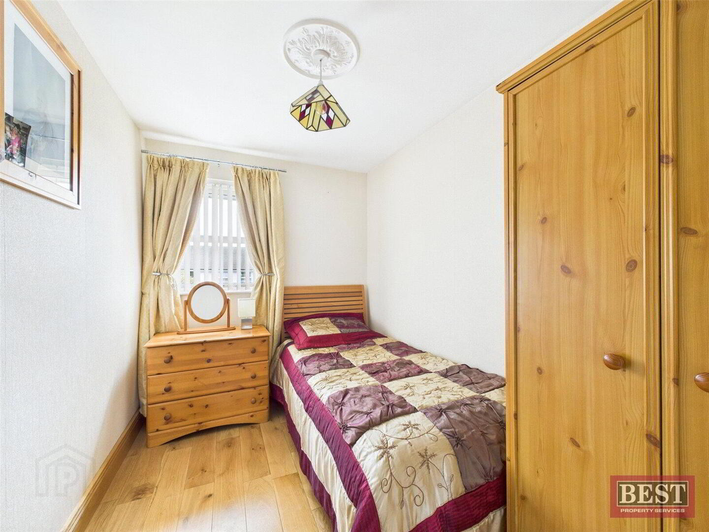 14 Lisbane Park 10 of 16