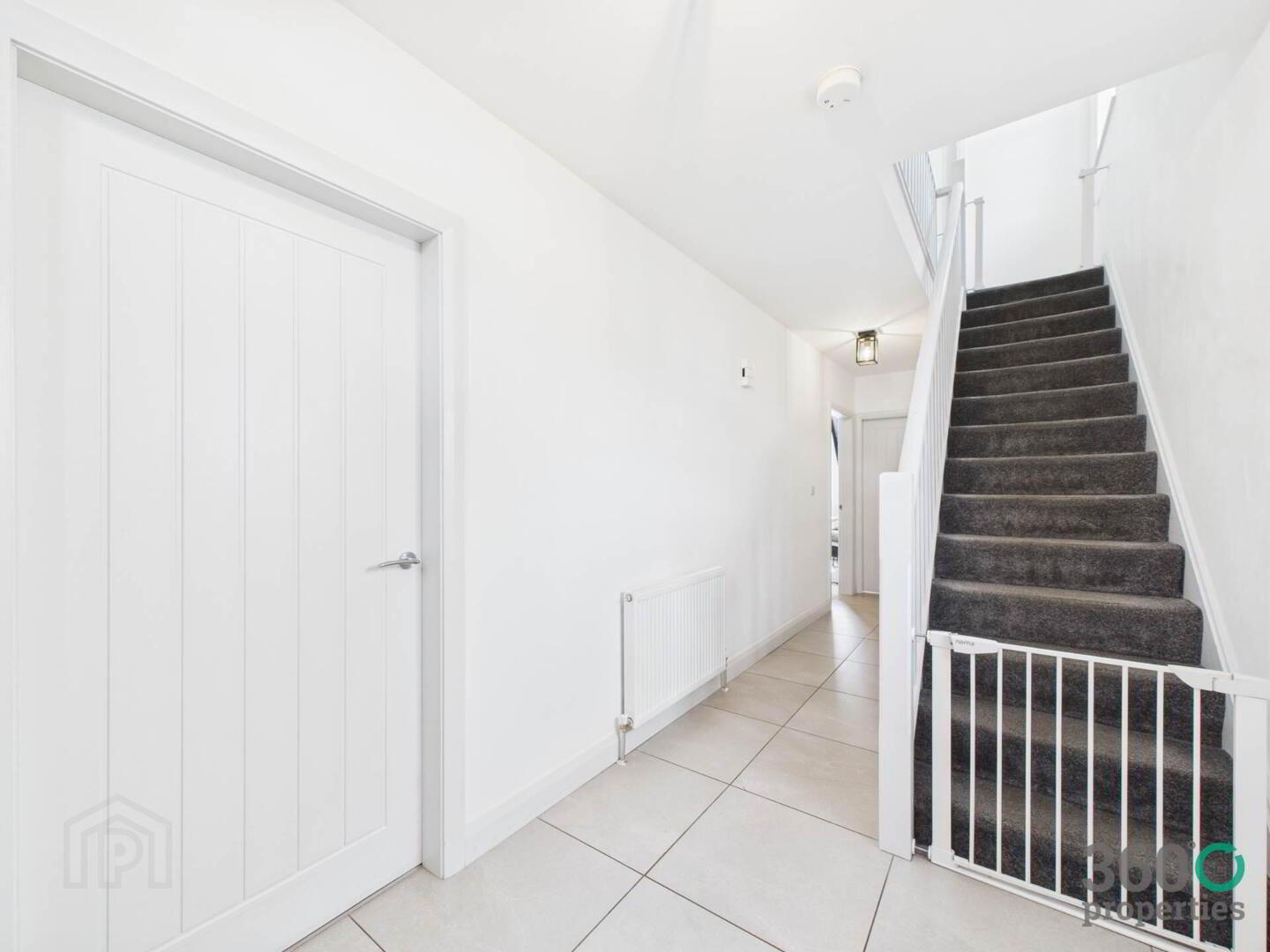 7 Rockfield Park 2 of 23