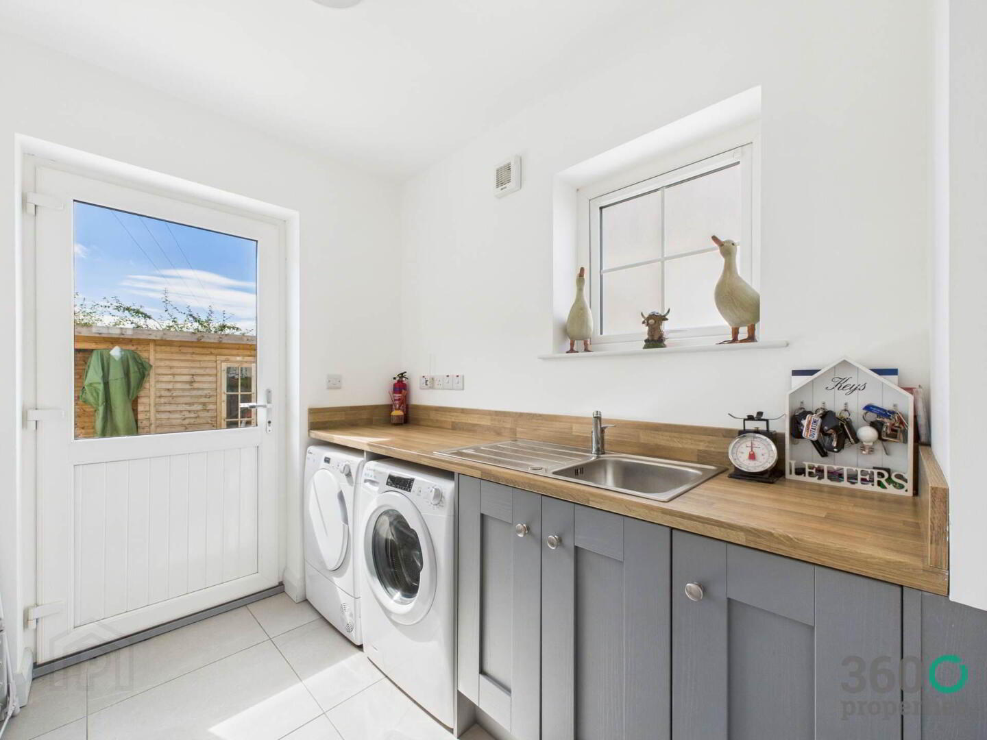 7 Rockfield Park 8 of 23
