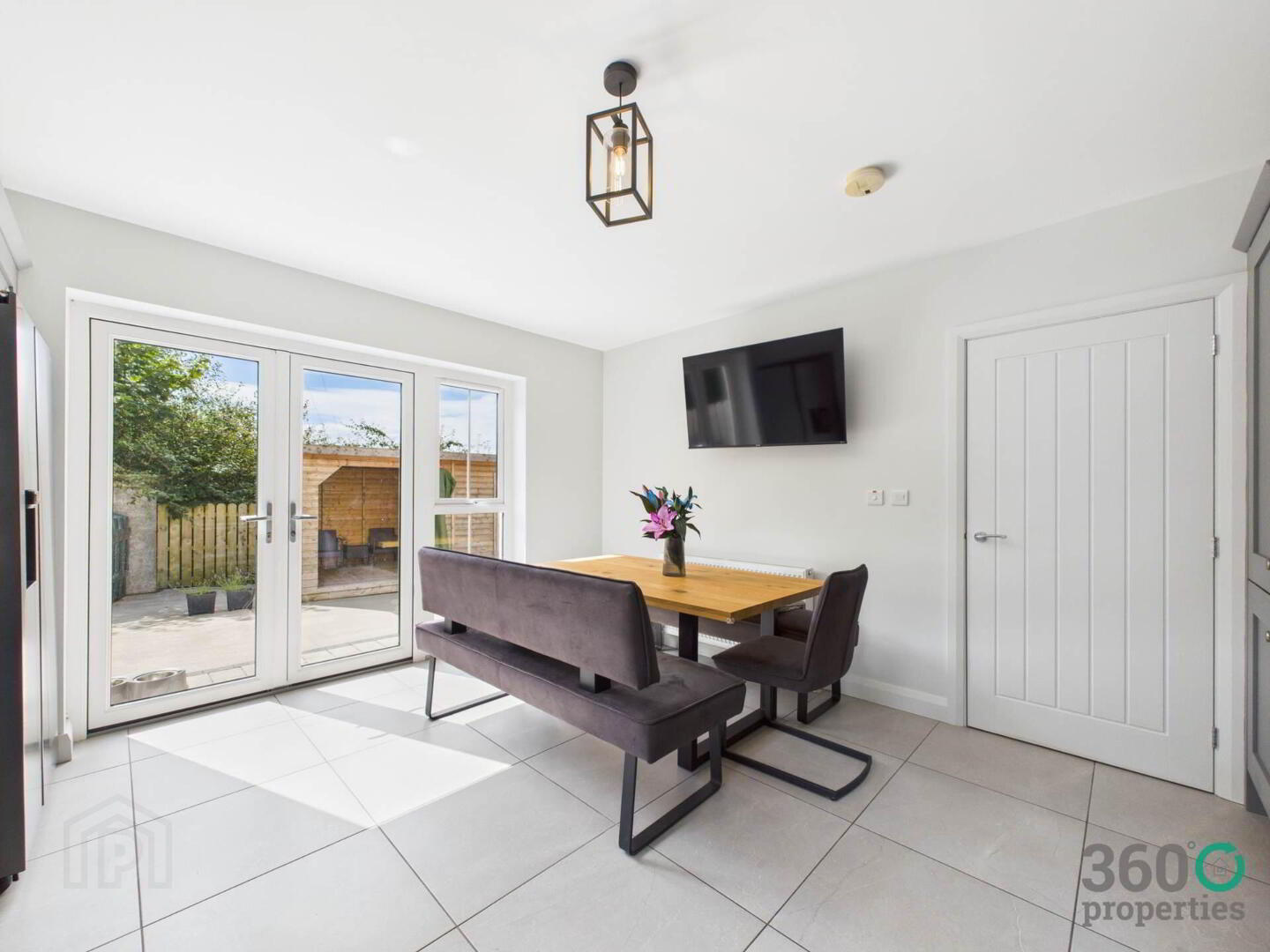 7 Rockfield Park 7 of 23