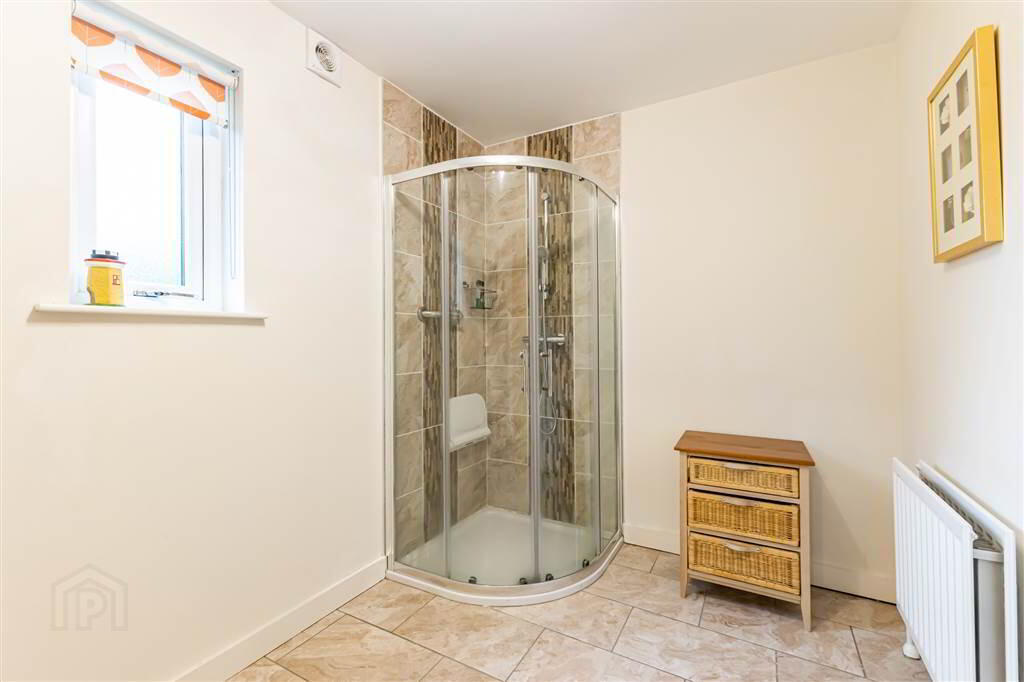 Apt, 4 Hillsborough Road Mews 16 of 23