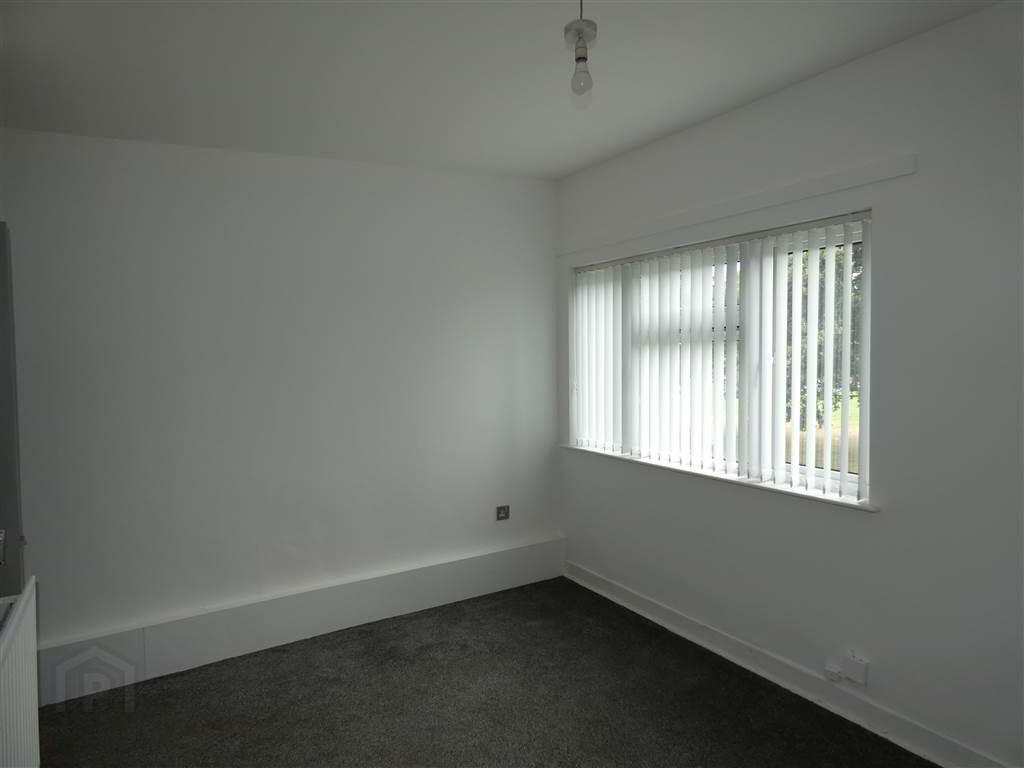 32b Shimna Close 8 of 12