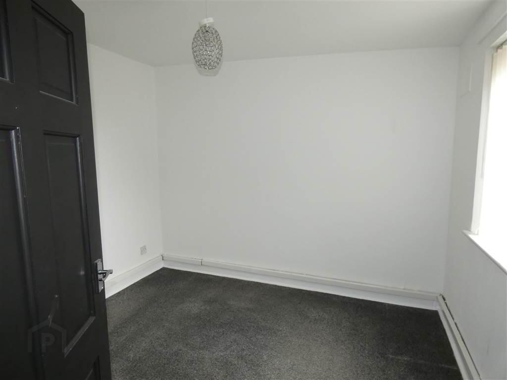 32b Shimna Close 9 of 12