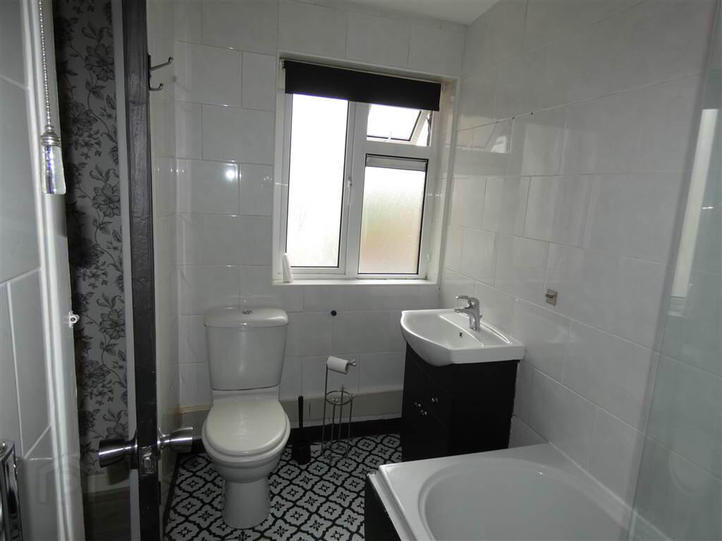 32b Shimna Close 11 of 12