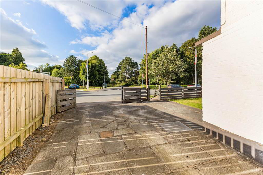8 Milltown Avenue 24 of 29
