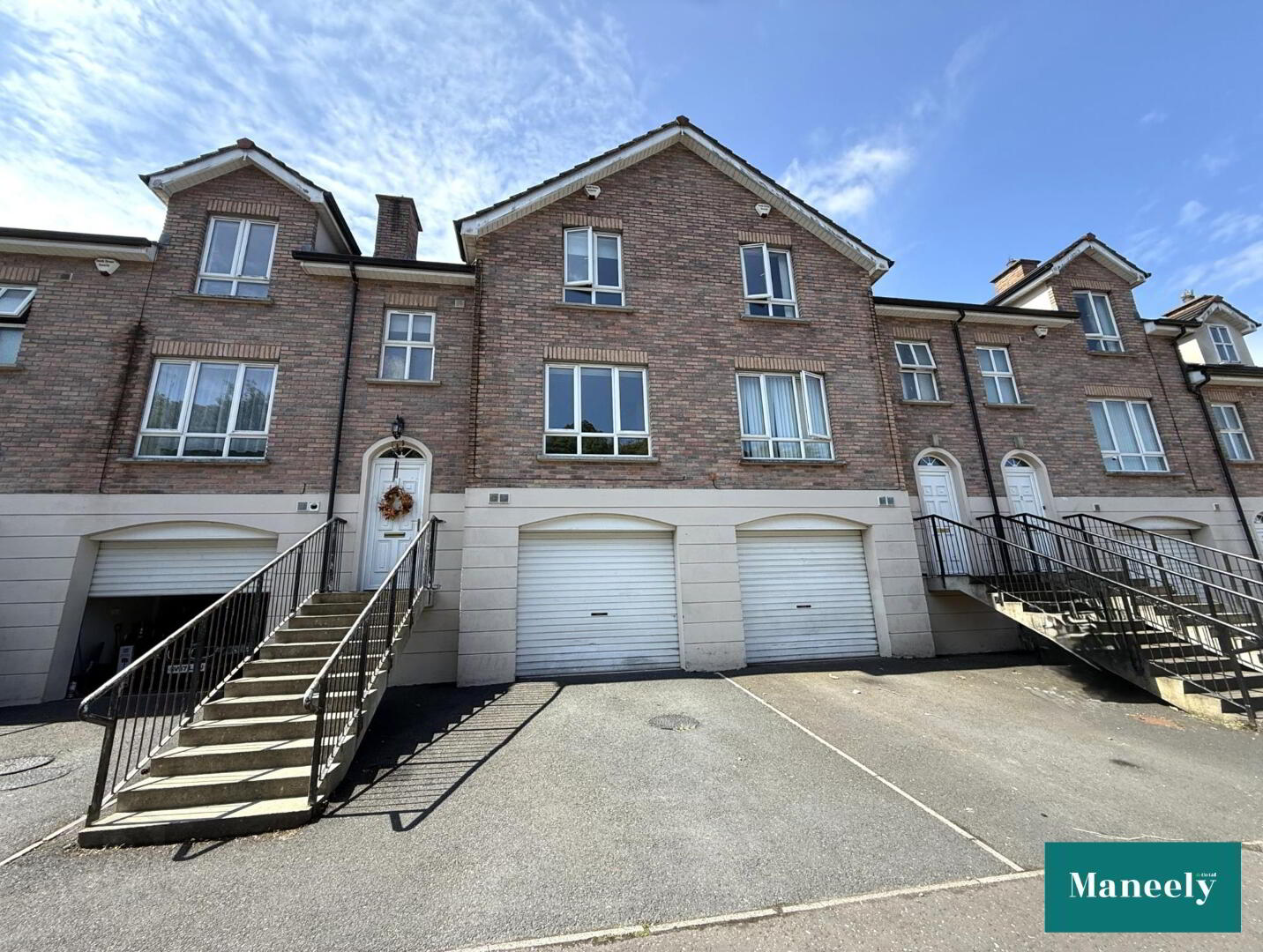 4 Coolhill Mews 1 of 12