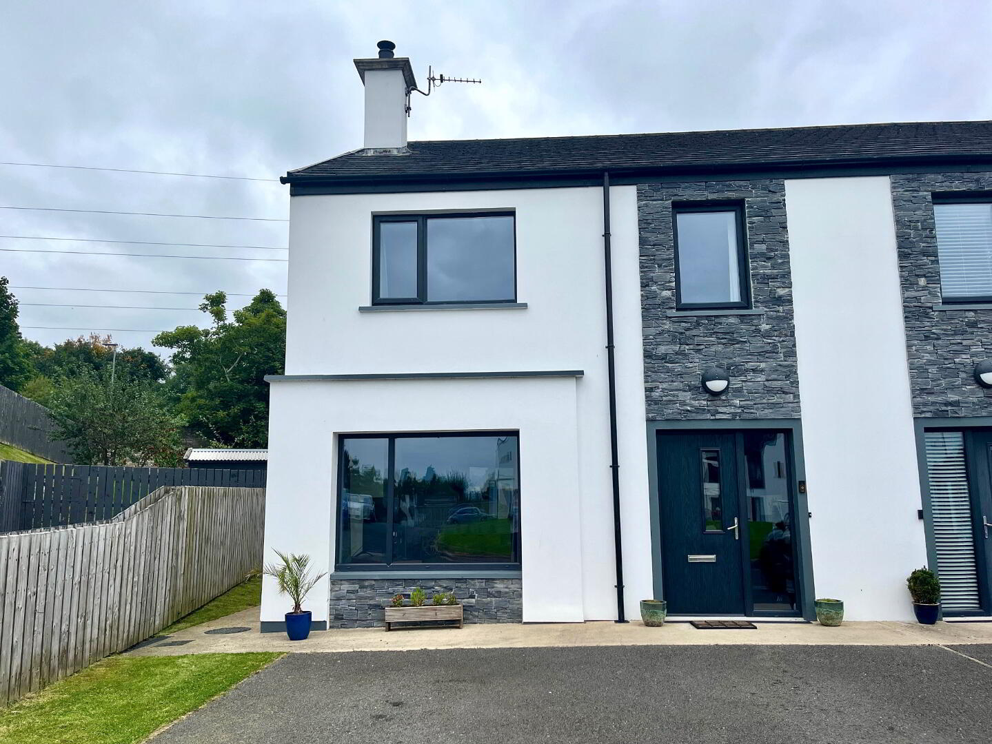 15 Tullyarden Square 1 of 35