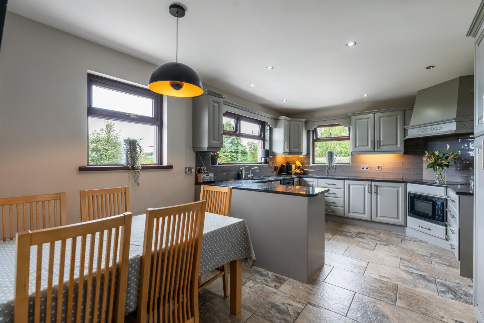 95a Belfast Road 13 of 37