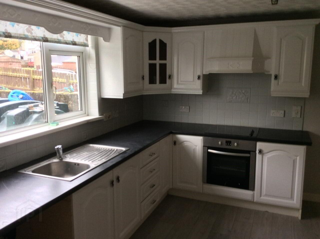336 Carnhill 2 of 4