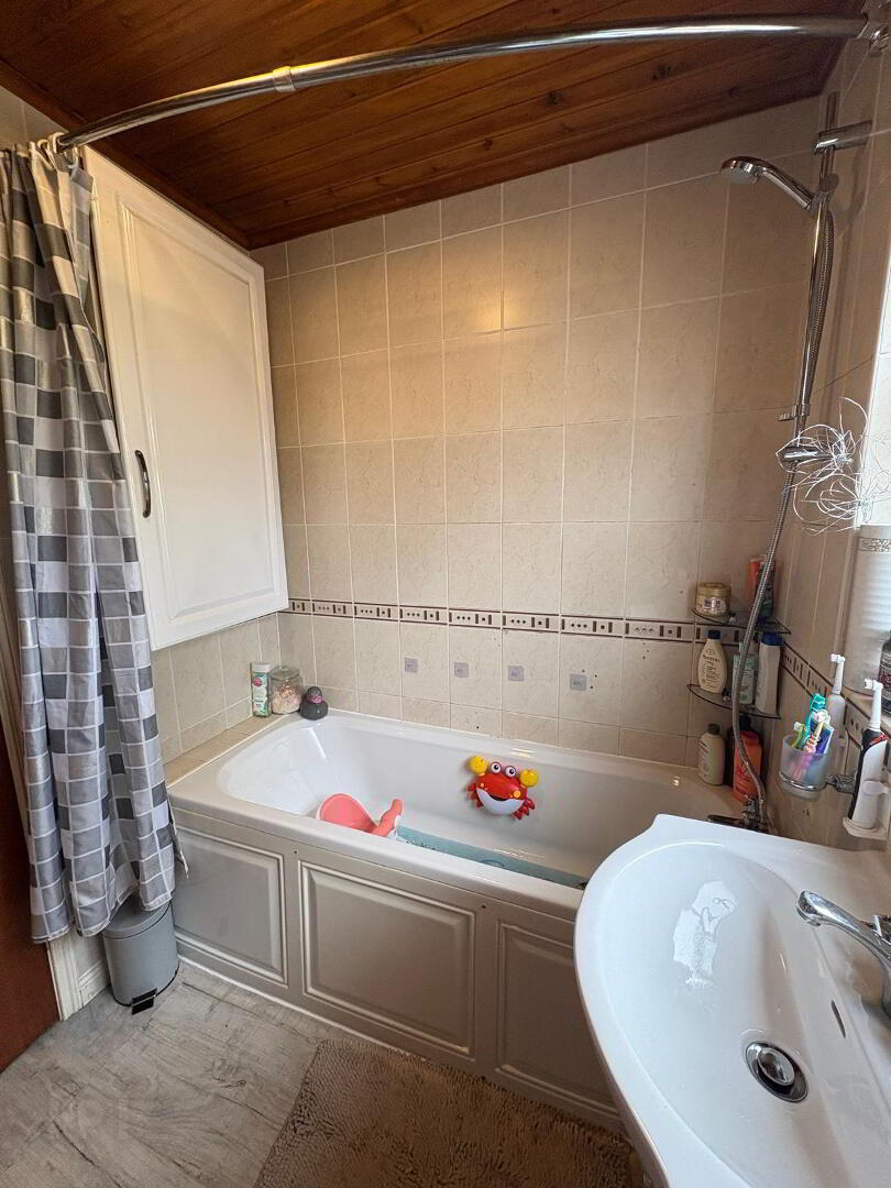 126 Curragh Road 13 of 15