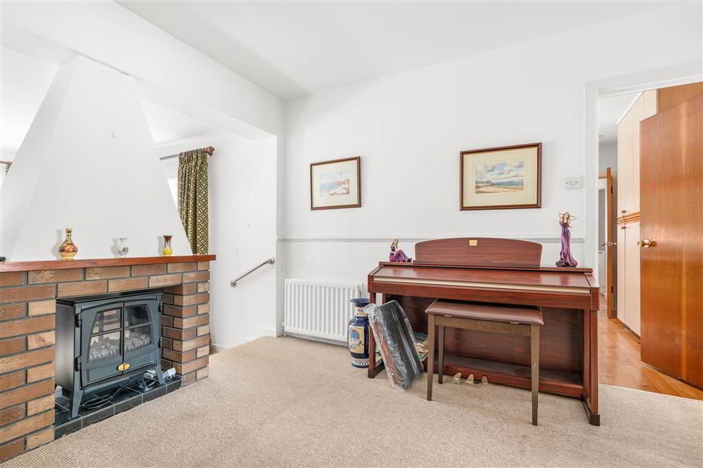 3 Orchard Hill 11 of 38