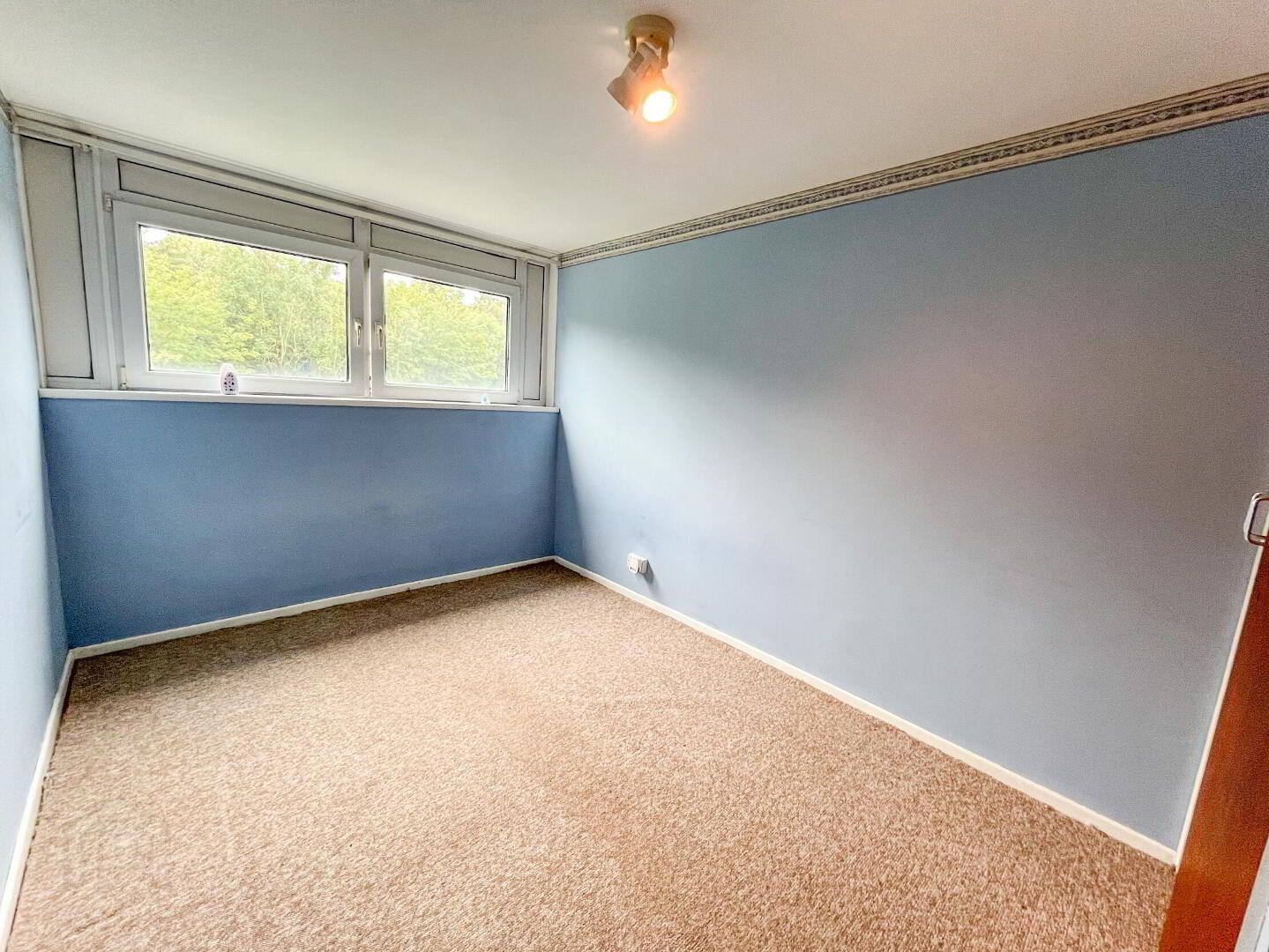 5c Ferndale House 4 of 11