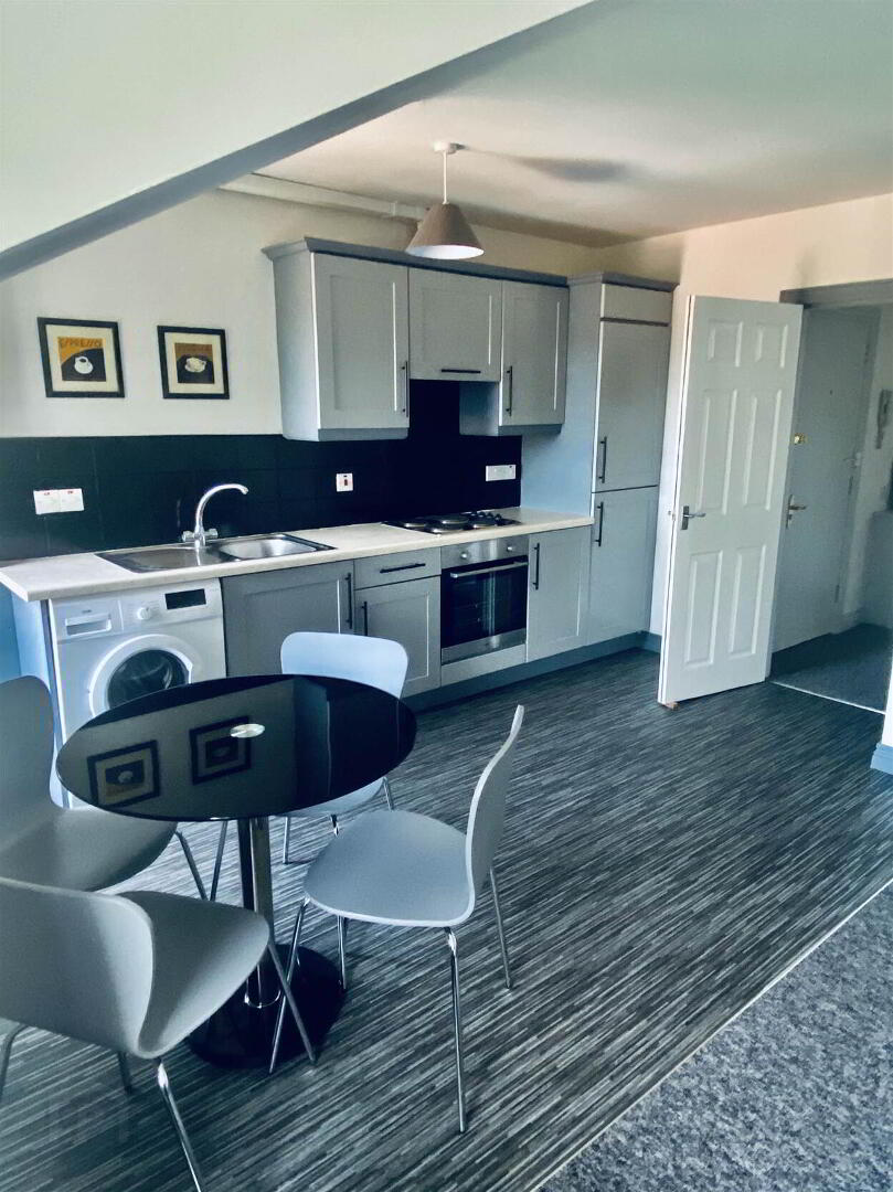 10 Palmerston Court, 85 Palmerston Road 3 of 7