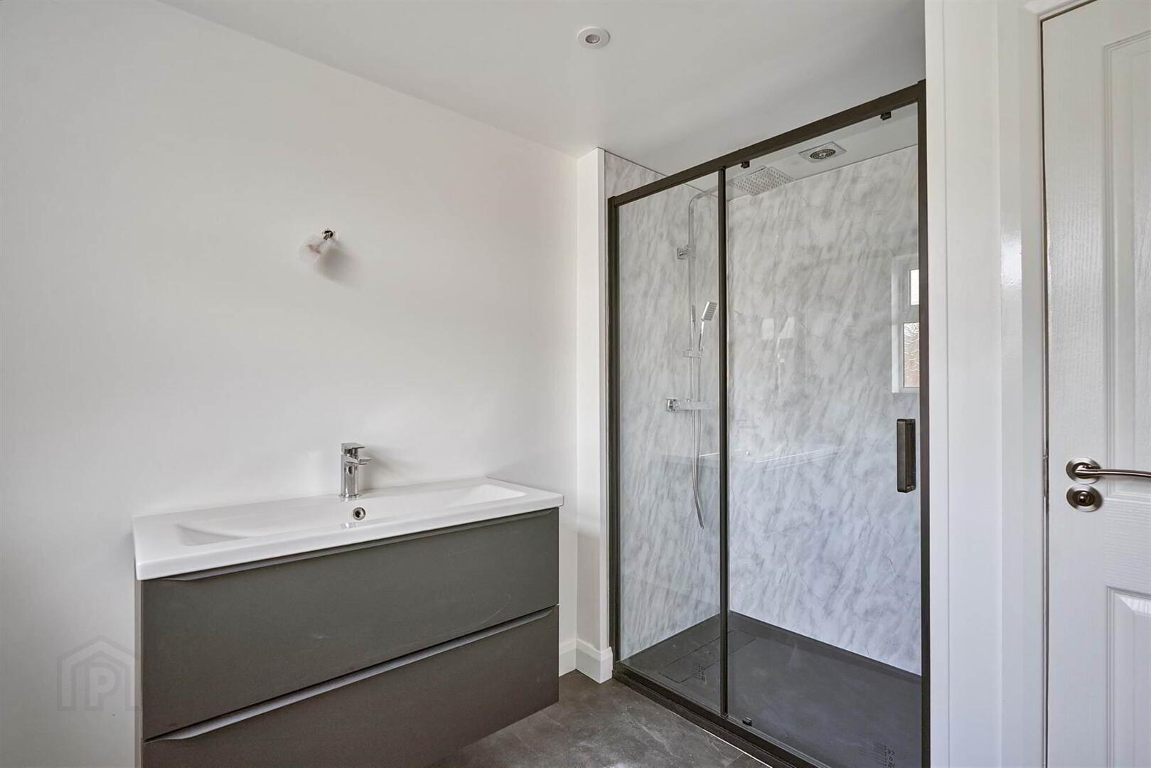 26 Downshire Road 17 of 20