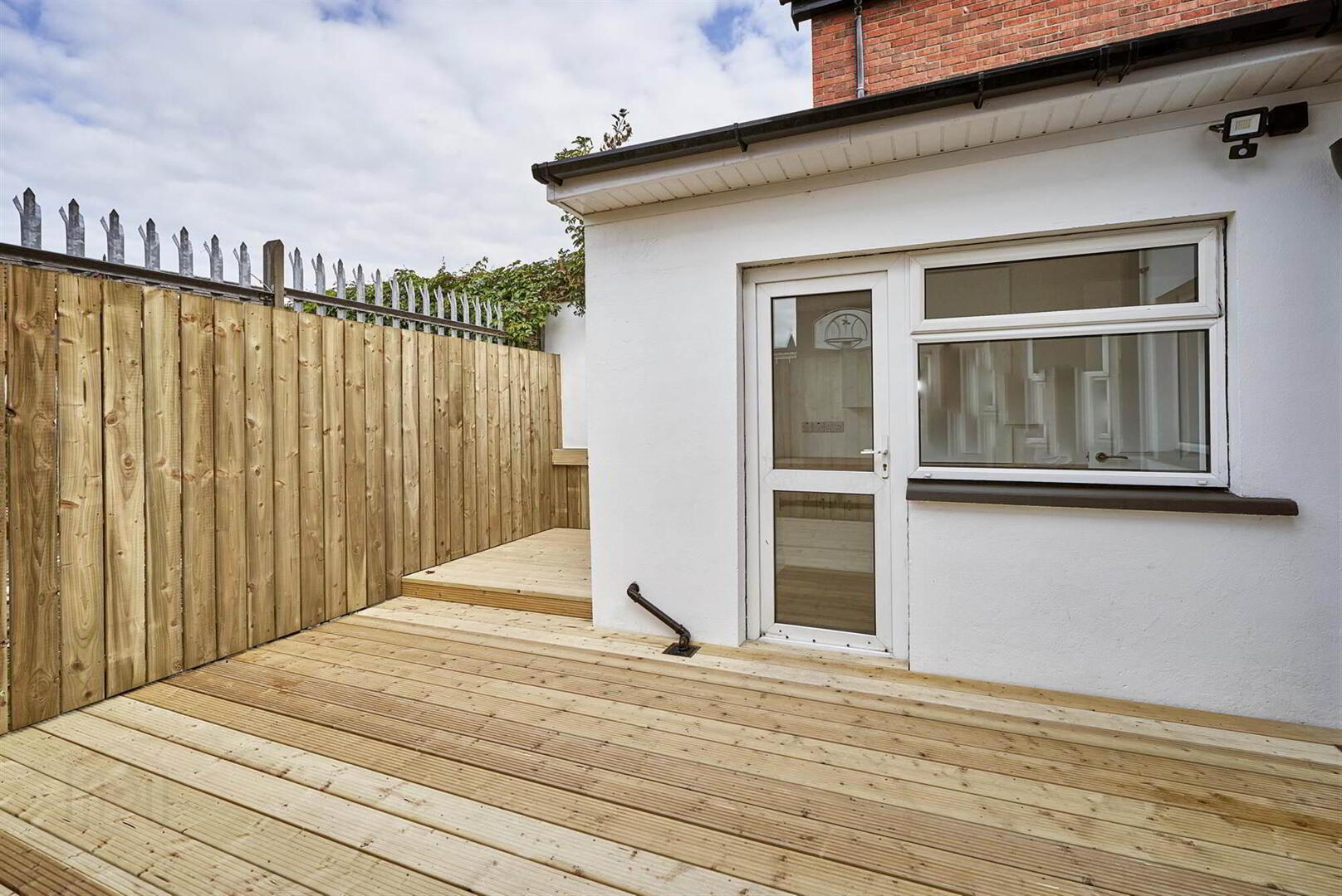 26 Downshire Road 20 of 20