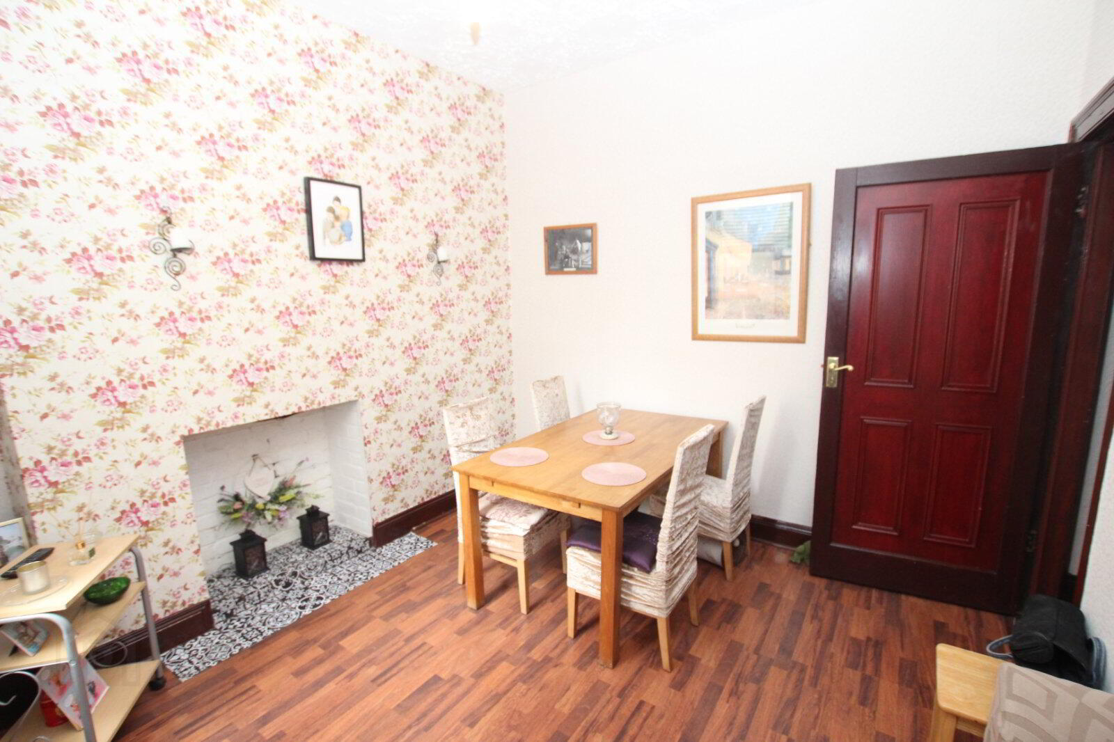 16 Rosemount Gardens 4 of 12