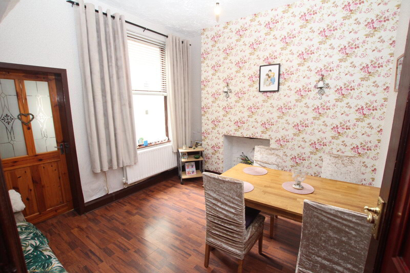 16 Rosemount Gardens 5 of 12