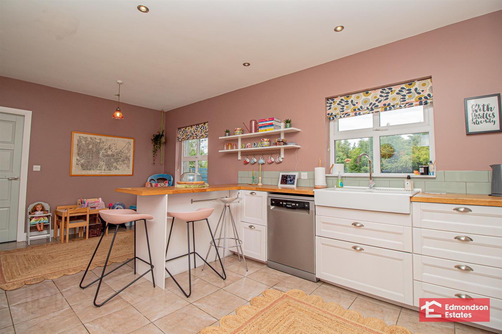 4 Tullyvadden Lane 16 of 49