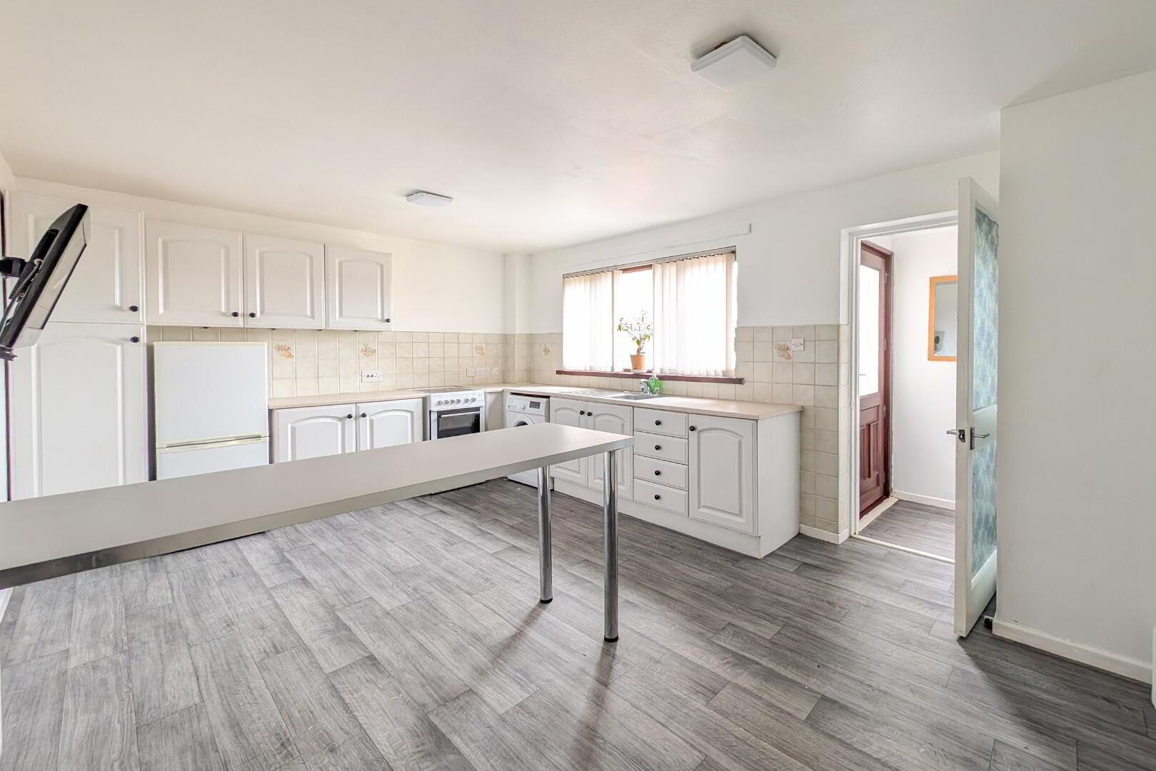 156 Edward Street 3 of 9