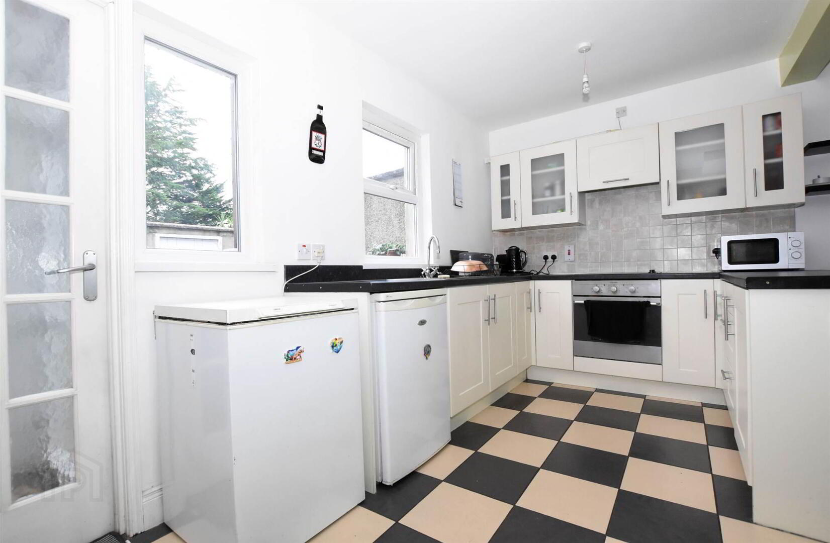 44 Talbot Street 4 of 8