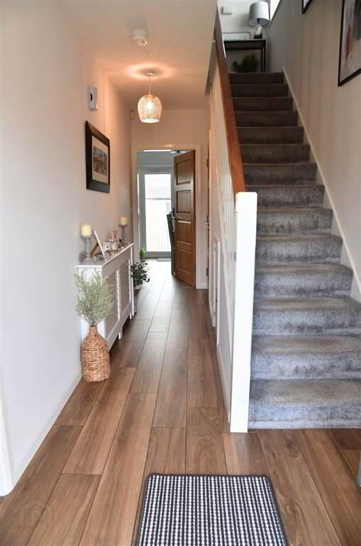 44 Sandhurst Manor 3 of 34
