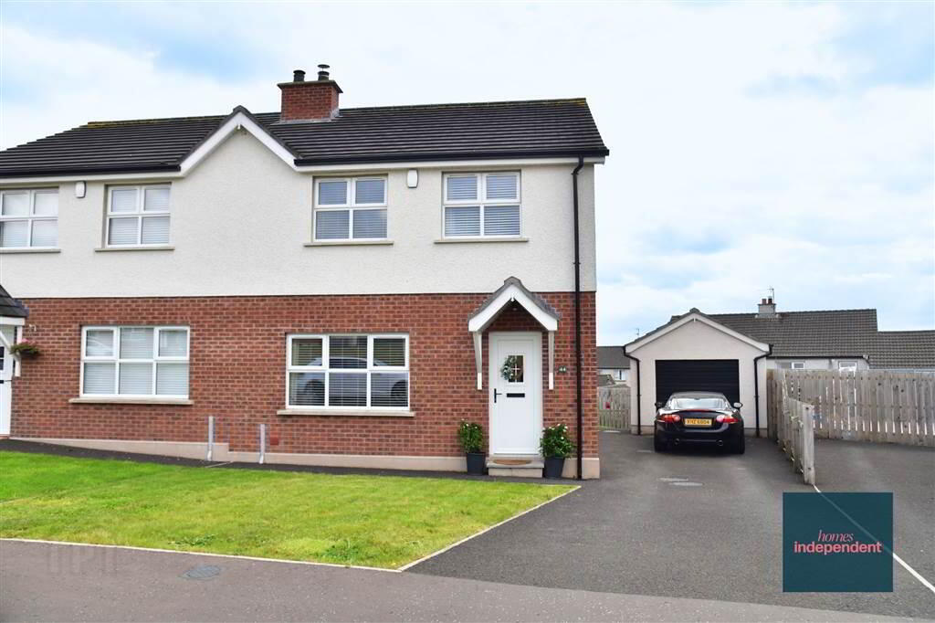 44 Sandhurst Manor 1 of 34