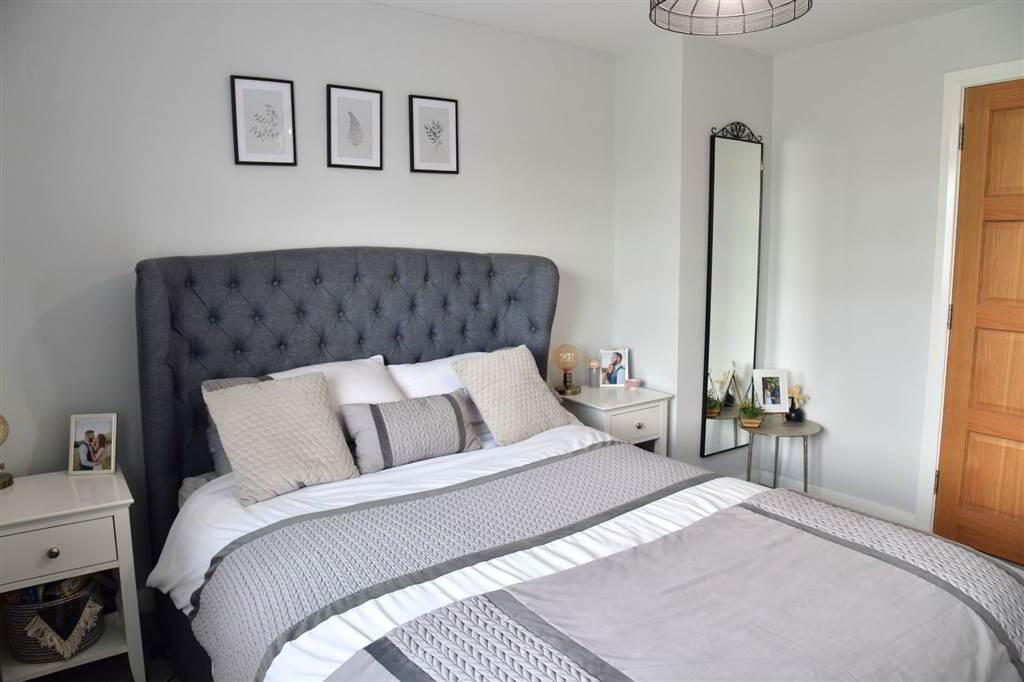 44 Sandhurst Manor 19 of 34