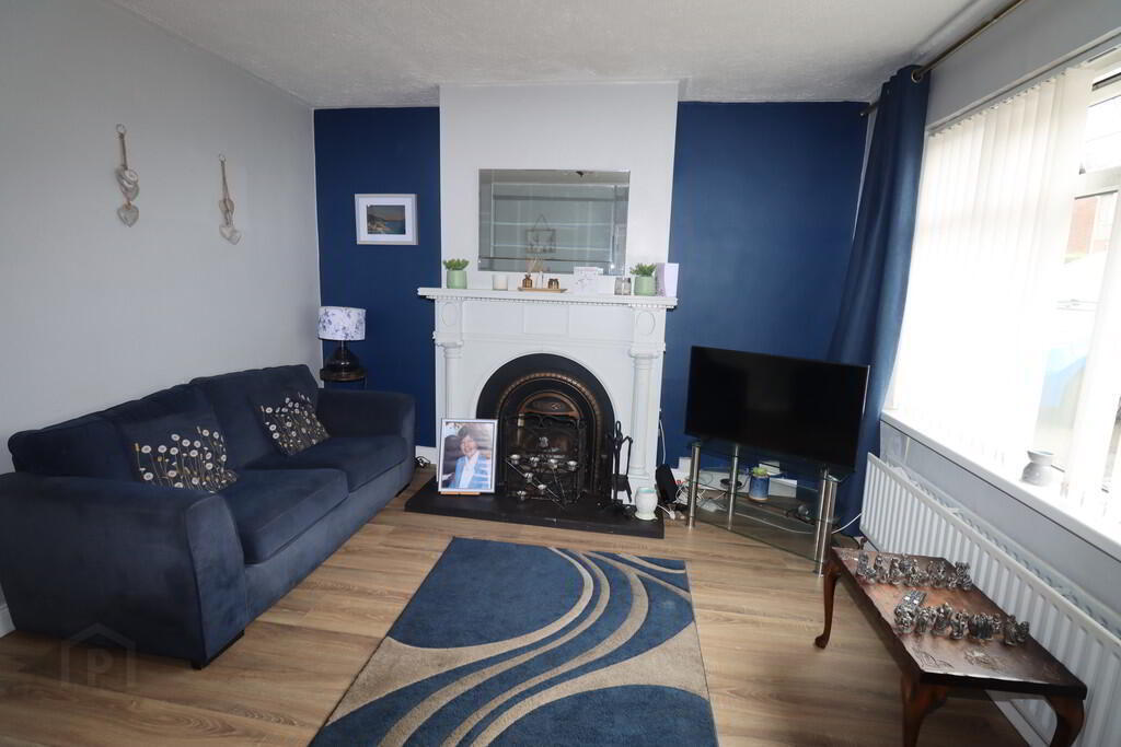 125 Elmfield Road 4 of 18