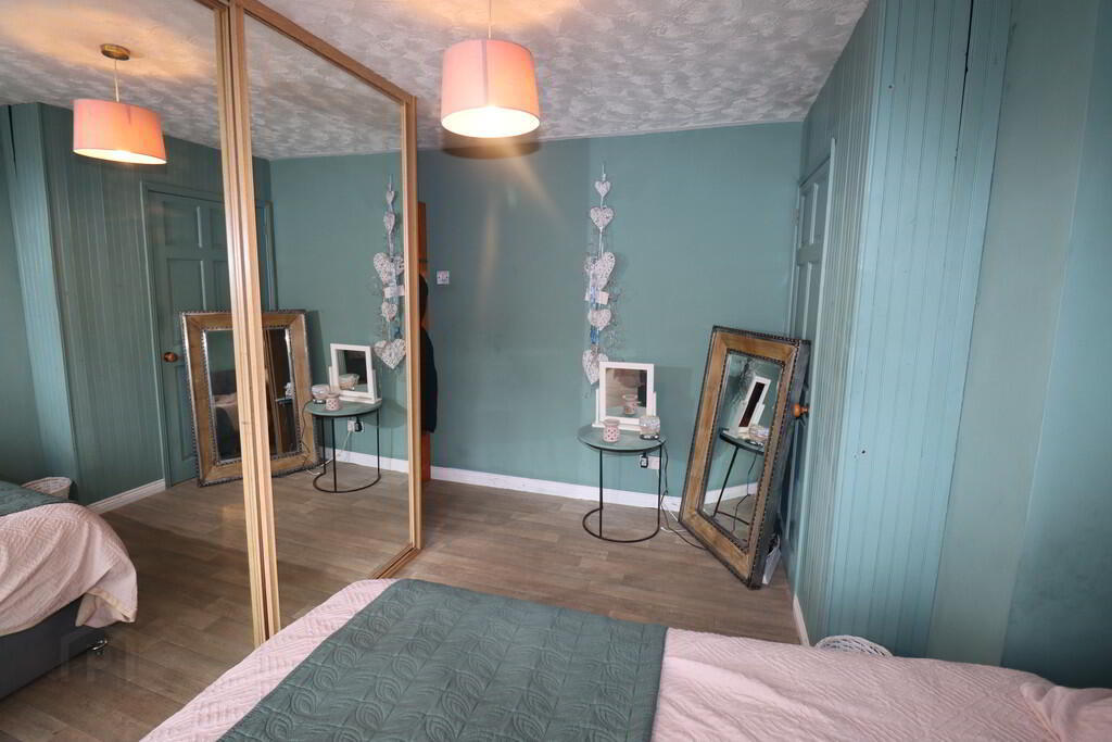 125 Elmfield Road 12 of 18