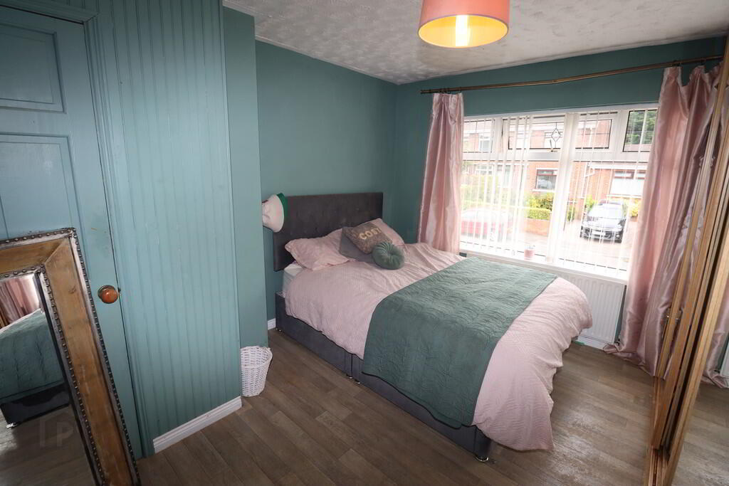 125 Elmfield Road 11 of 18