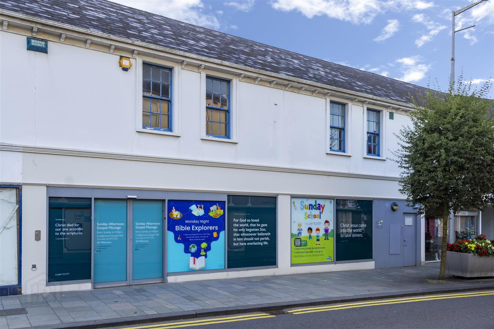 Unit 2, Church Street 1 of 8