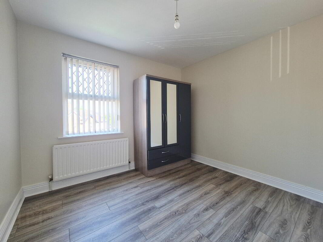 5 Lambrook Close 7 of 9