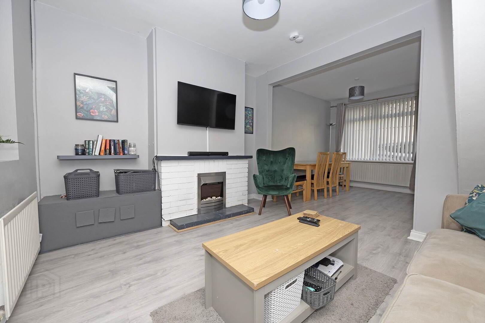 13 Brownlow Terrace 6 of 18