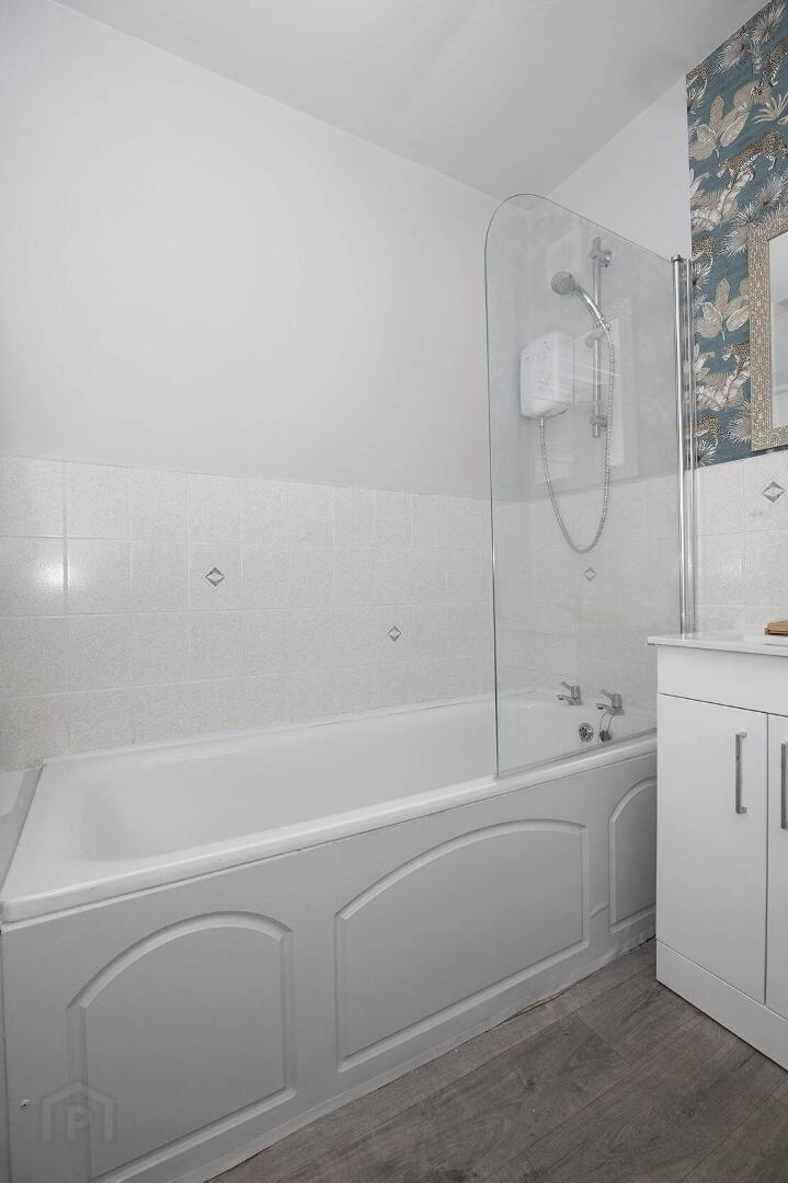 13 Brownlow Terrace 12 of 18