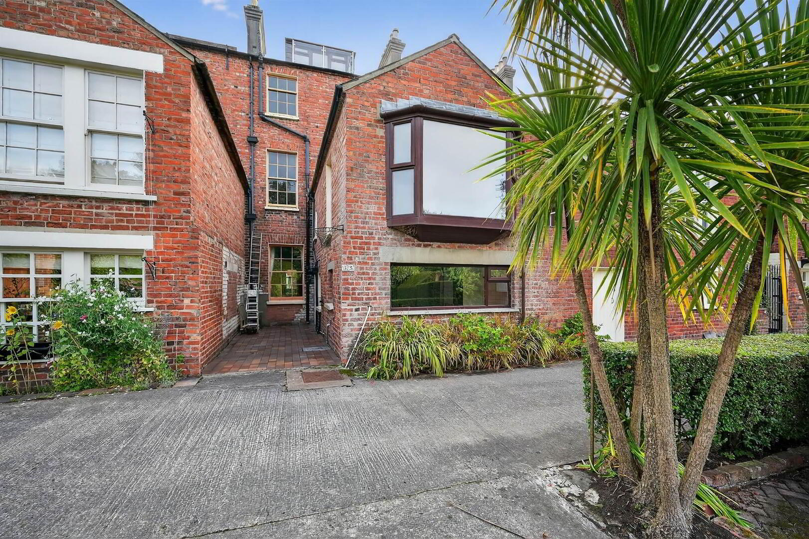 35 Rugby Road 42 of 48