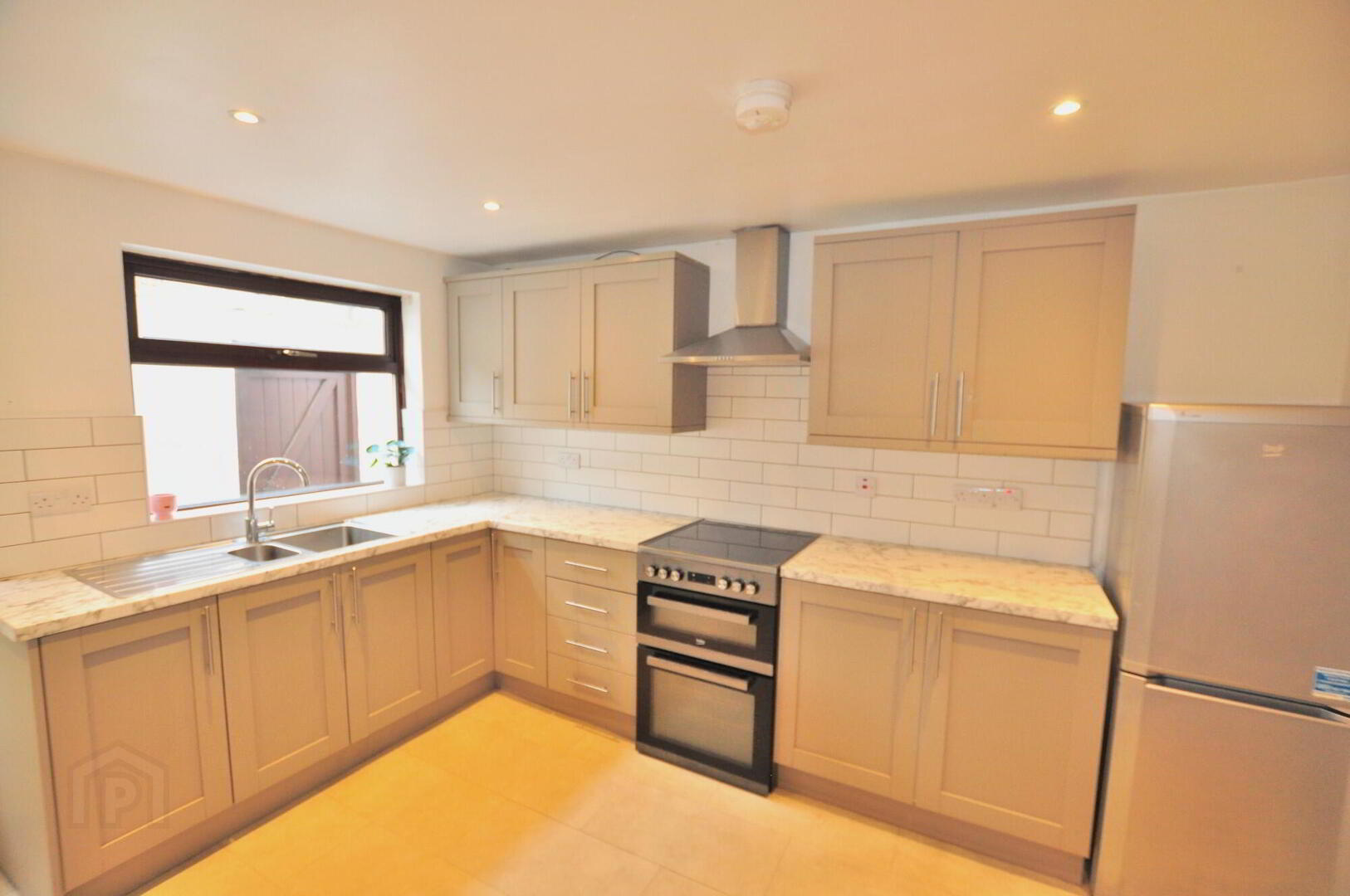 40 Dromore Street 6 of 13