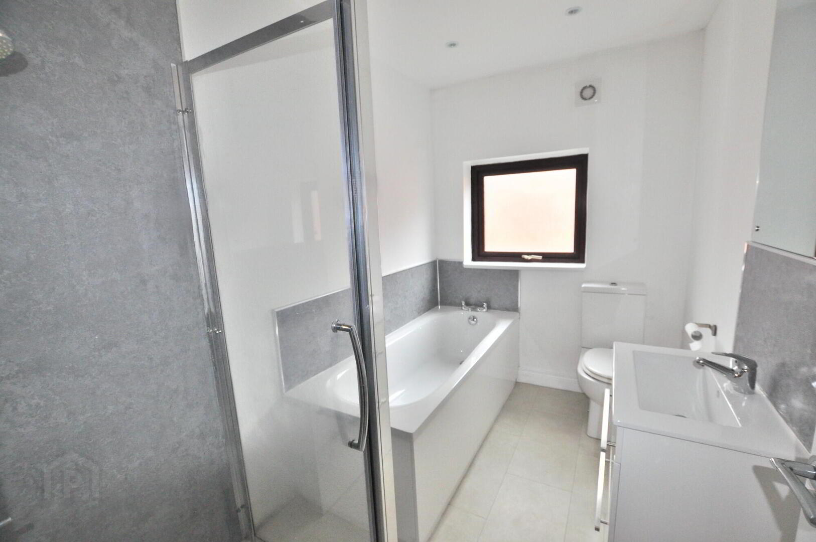 40 Dromore Street 8 of 13