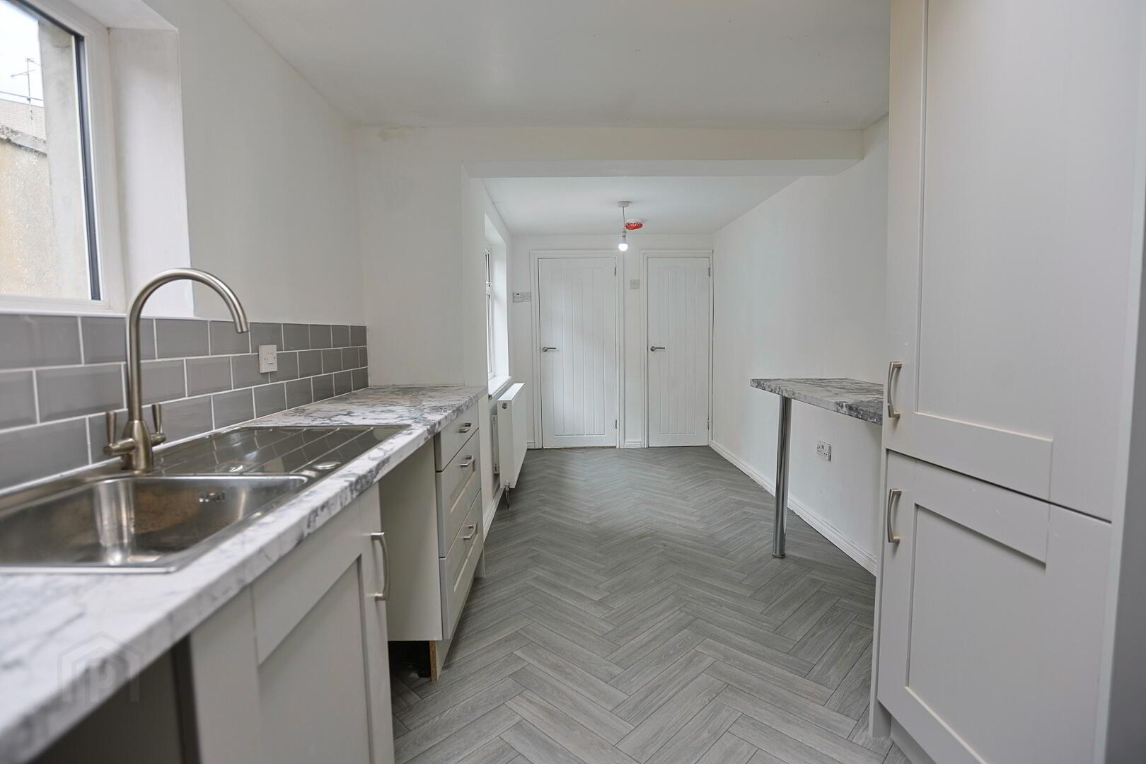 2 Mourneview Street 16 of 35