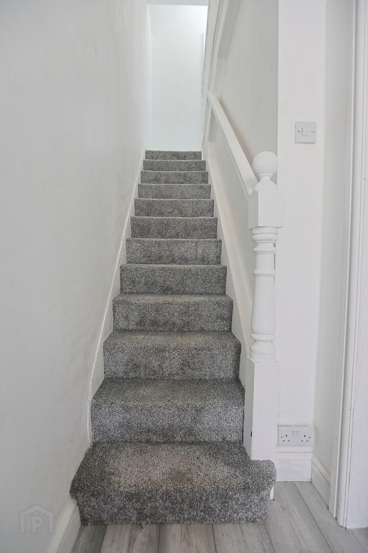 2 Mourneview Street 18 of 35