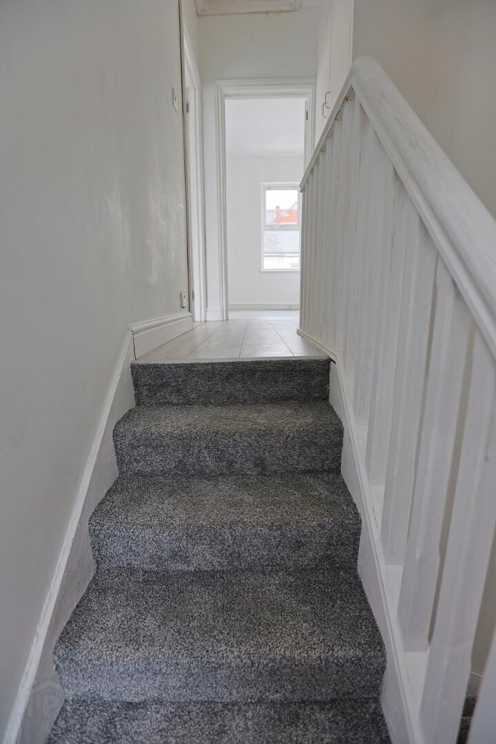 2 Mourneview Street 23 of 35