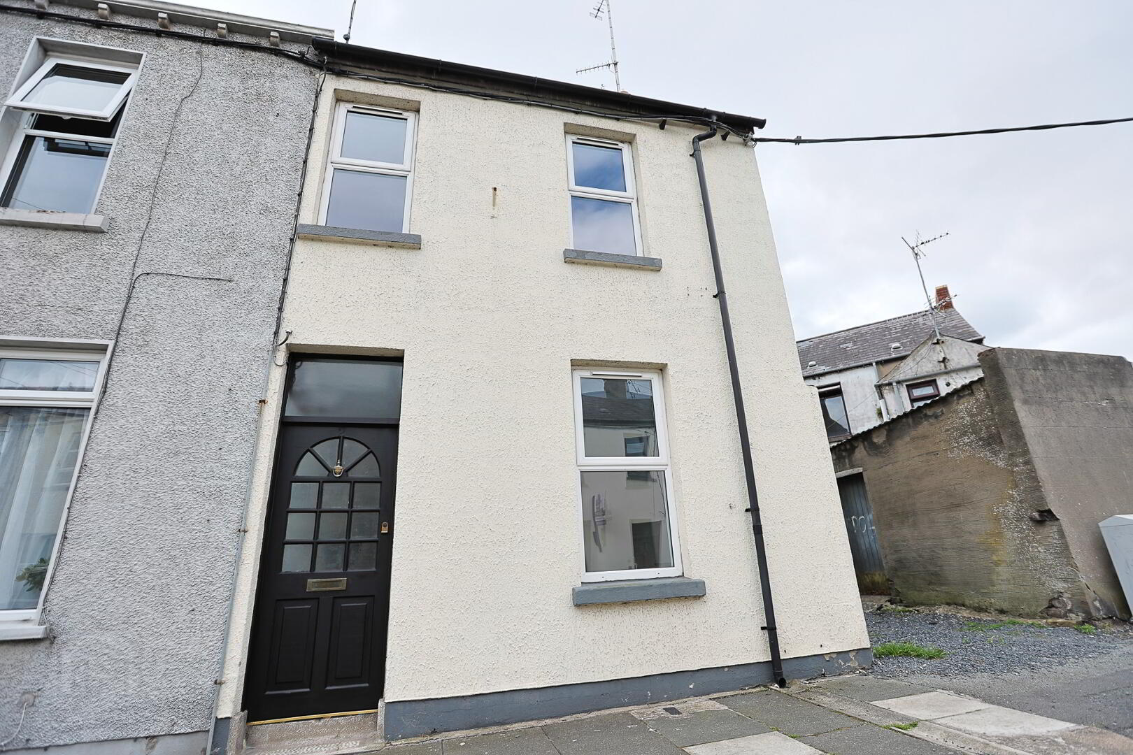2 Mourneview Street 1 of 35