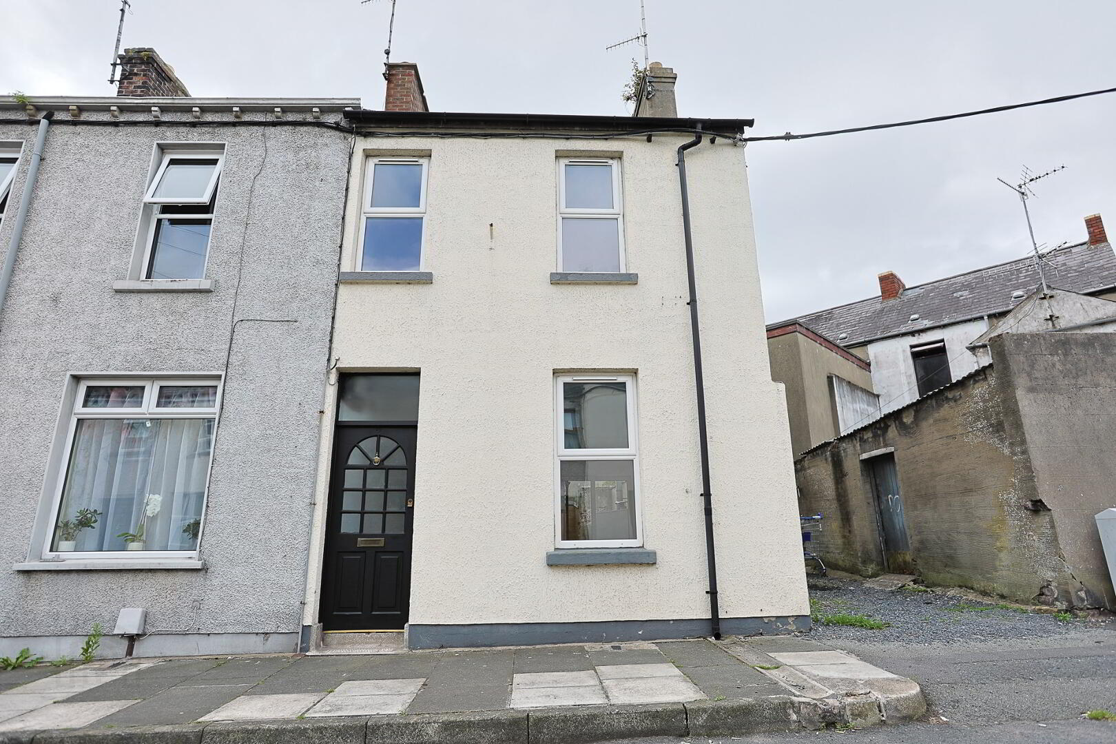 property description image