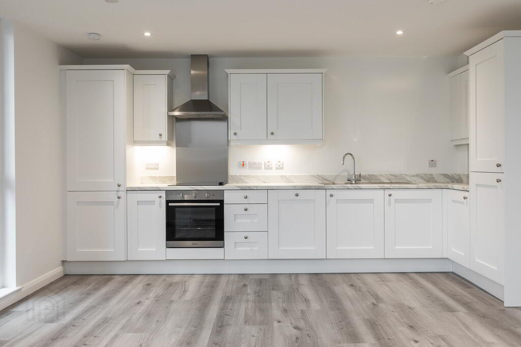 Apt 14, Lewis Mews 4 of 9