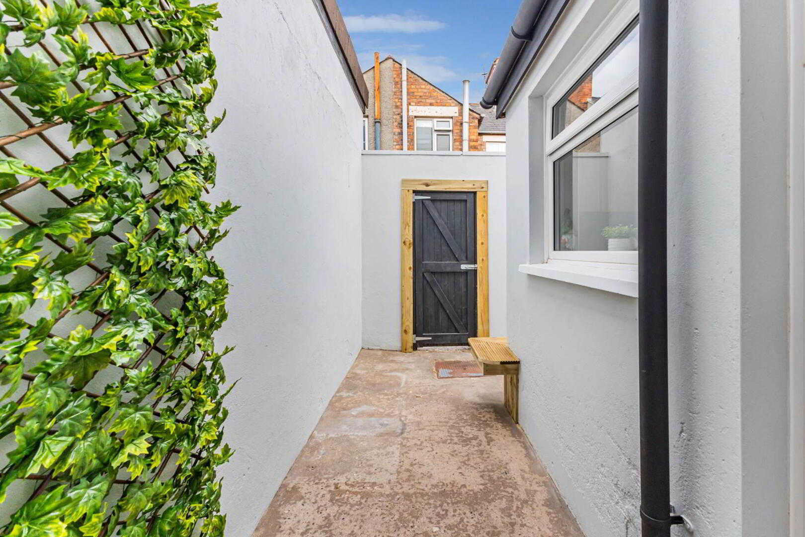 18 Lismain Street 37 of 41