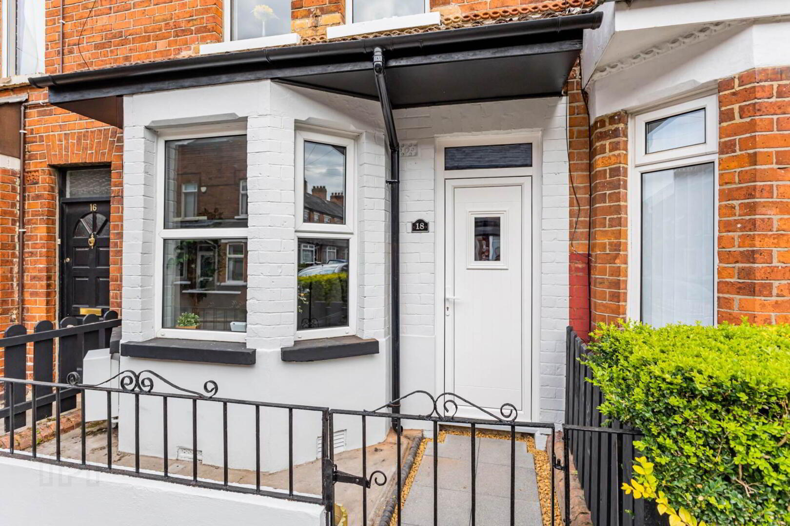 18 Lismain Street 2 of 40