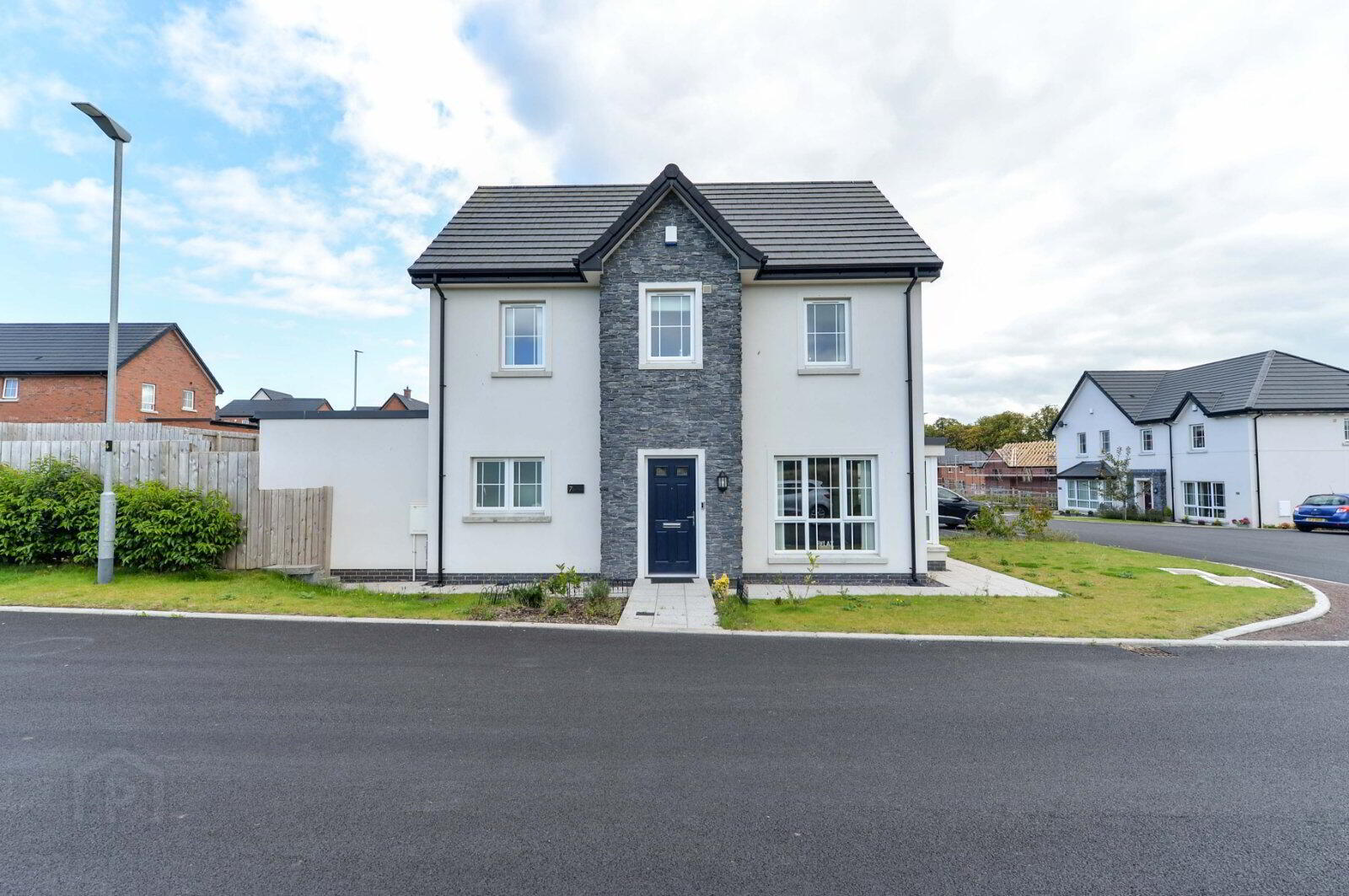 7 Millmount Quarry Avenue 1 of 17