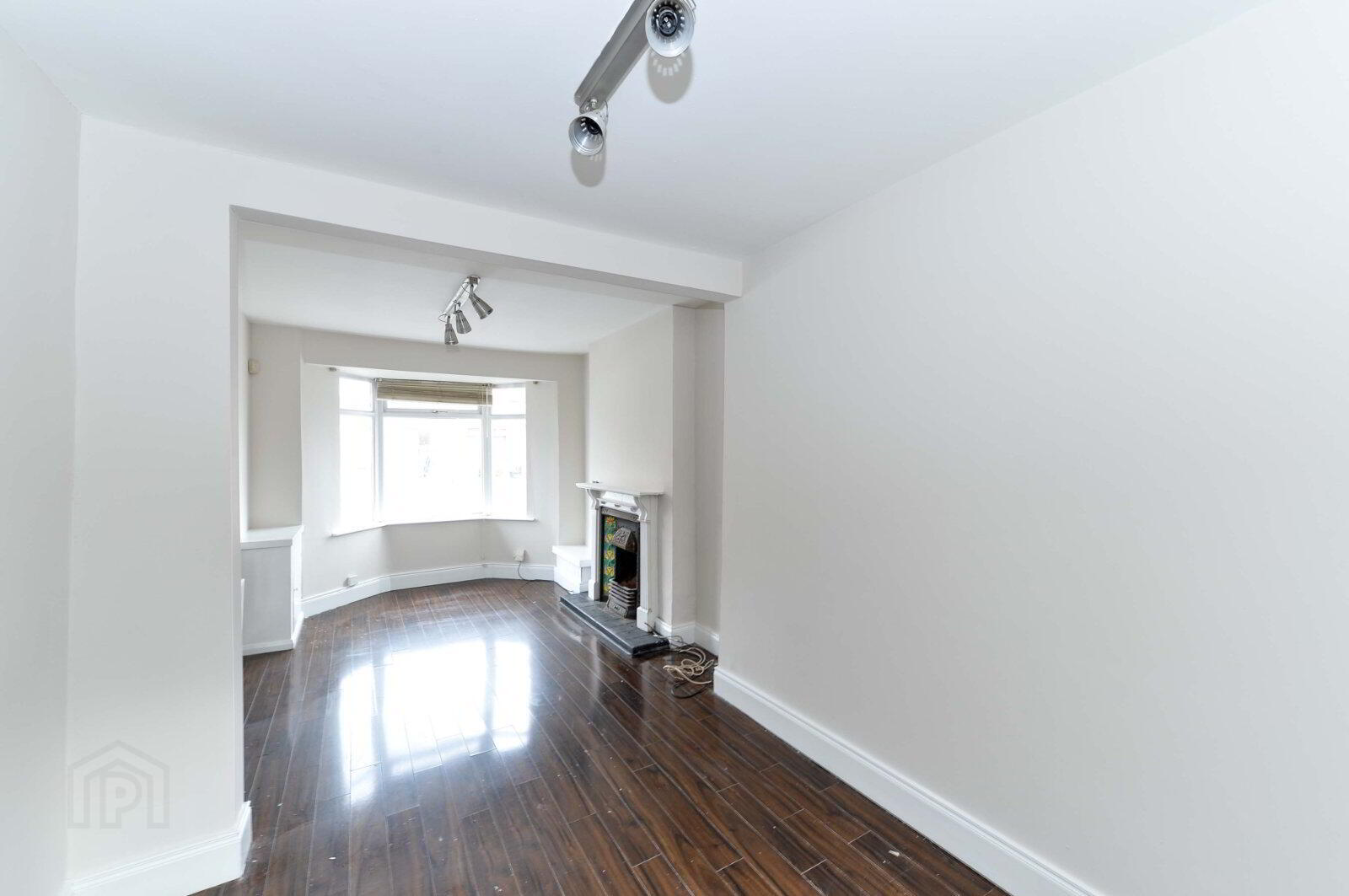 225 Connsbrook Avenue 4 of 8