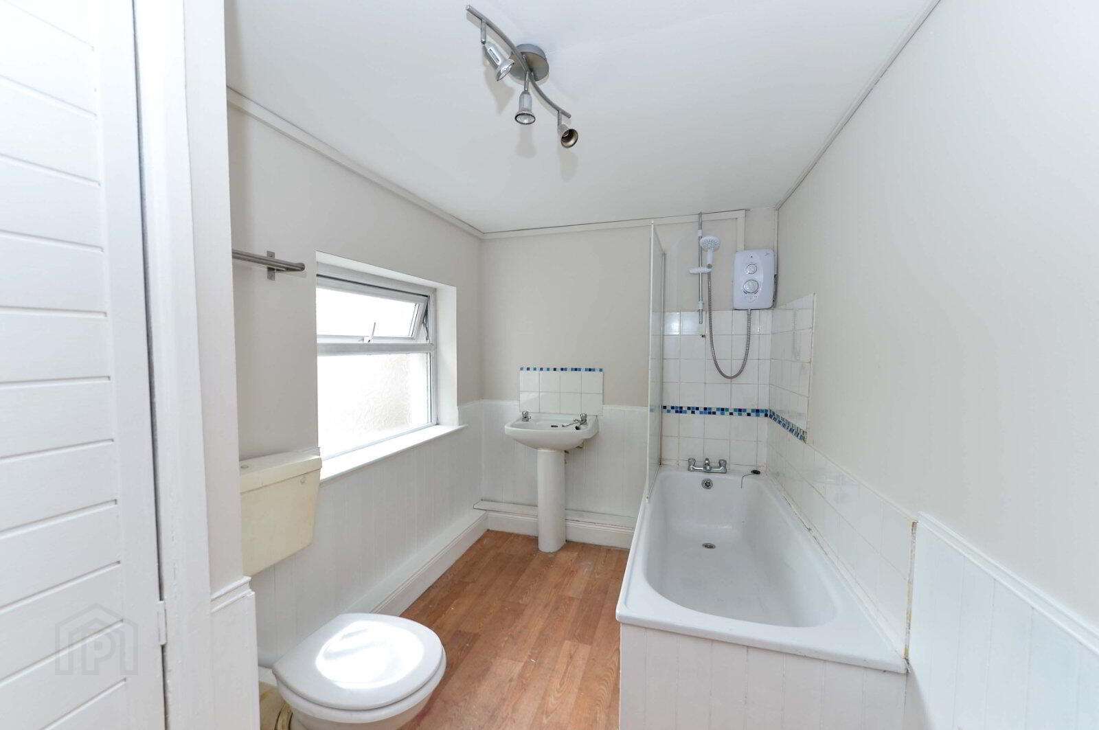 225 Connsbrook Avenue 8 of 8